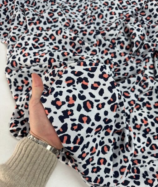 Farklı Leopar
