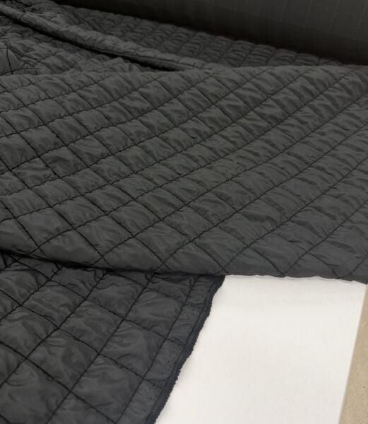 Puf Kapitone Koyu Füme