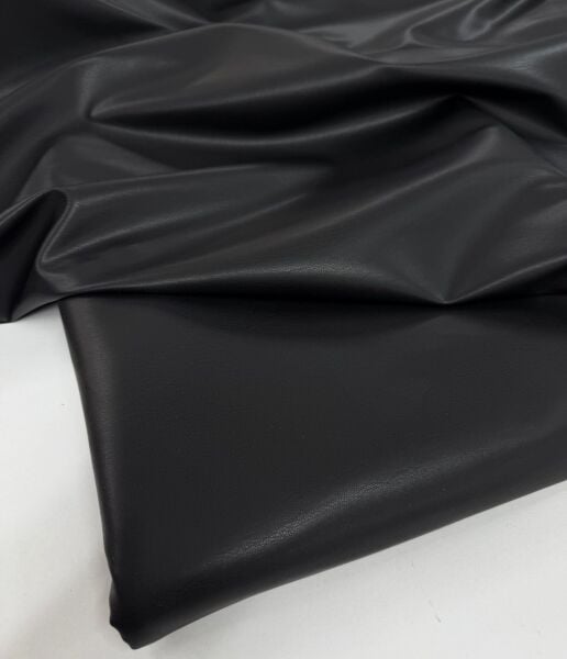 Siyah Deri