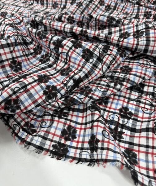 Siyah Çiçekler Gofre